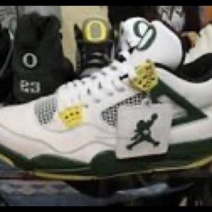 Jordan’s 4 duckman